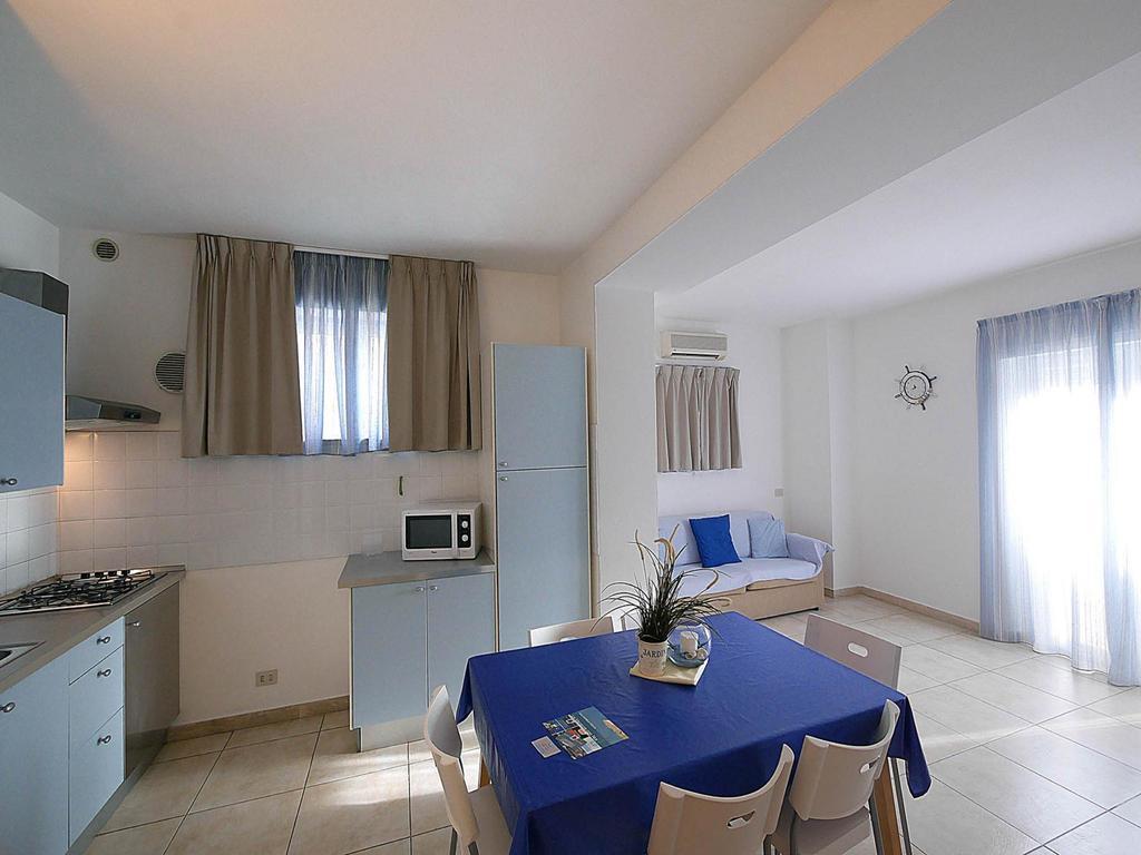 Livia Aparthotel